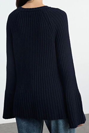 Stil Modern Kadın Regular Standart Kol Bisiklet Yaka Geniş Kalıp Peplum Detaylı Triko Kazak