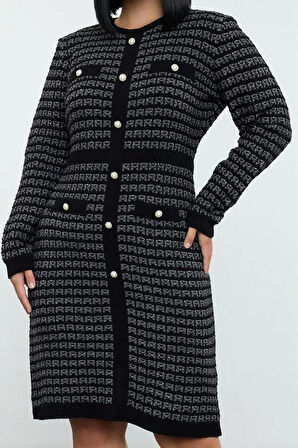 Moda Stil Fitted Bisiklet Yaka Mini Boy Büyük Beden Desenli Düğmeli Triko Elbise