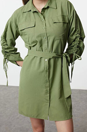 Moda Stil Regular Gömlek Yaka Mini Boy Cep ve Büzgü Detaylı Dokuma Gömlek Elbise