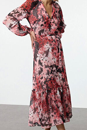 Moda Stil Regular V Yaka Midi Boy Kuşaklı Çiçekli Eteği Volanlı Astarlı Dokuma Elbise