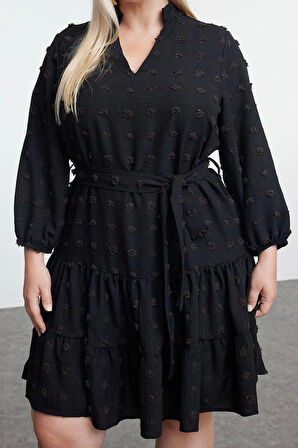 Moda Stil Fitted V Yaka Midi Boy Büyük Beden Balon Kol Kuşaklı Ponponlu Dokuma Büyük Beden Elbise