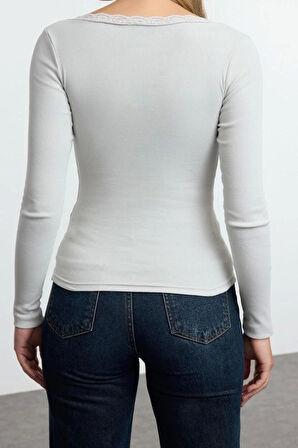 Stil Kadın Dantel Detaylı Fitilli Fitted Vücuda Oturan Pamuklu Esnek Bluz Regular Örme Slim Kalıp