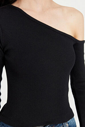 Stil Kadın Fitted Vücuda Oturan Omzu Açık Fitilli Bluz Crop Örme Slim Kalıp Düşük Kol