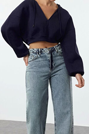 Relaxed Kapüşonlu Düşük Kol Crop Kalın İçi Polarlı V Yaka Rahat Kesim Crop Örme Sweatshirt