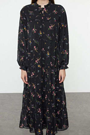 Moda Stil Oversize Dik Yaka Uzun Tesettür Çıtır Çiçek Desenli Yaka Detaylı Dokuma Elbise