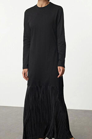 Moda Stil Loose Bisiklet Yaka Uzun Tesettür Örme Eteği Pilise Detaylı Elbise