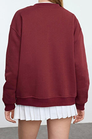Relaxed Bisiklet Yaka Düşük Kol Uzun Slogan Baskılı Geniş Kalıp Etek Ucu Örme Sweatshirt
