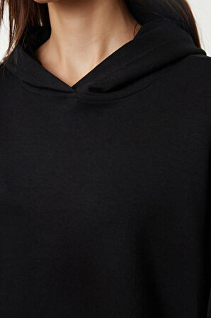 Kapüşonlu Düşük Kol Dikiş Detaylı Normal Kesim Yumuşak Tuşeli Örme Sweatshirt
