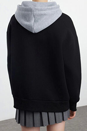 Tarz Oversize Kapüşonlu Düşük Kol Uzun Geniş Kalıp Fermuarlı Örme Sweatshirt