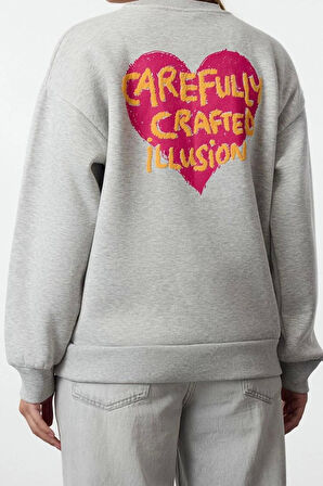 Oversize Bisiklet Yaka Düşük Kol Uzun Kalın Polarlı  Sırt Kabartma Baskılı Örme Sweatshirt