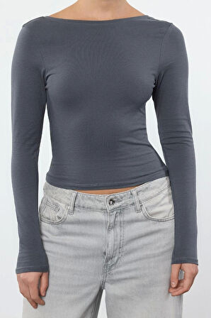 Stil Kadın Derin Sırt Dekolteli Fitted Vücuda Oturan Pamuklu Esnek Bluz Regular Örme Slim Kalıp