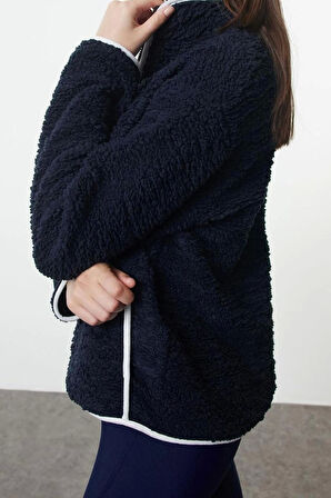 Tarz Regular Dik Yaka Düşük Kol Regular Peluş Örme Spor Sweatshirt