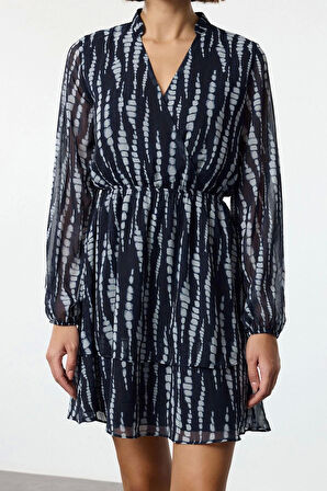 Moda Stil Regular Kruvaze Mini Boy Soyut Desen Yaka Skater Belden Açılan Astarlı Şifon Dokuma Elbise