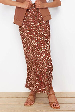 Moda Tesettür Regular Çiçekli Desen Günlük Maxi Boy Puantiye Desenli Çan Dokuma Etek