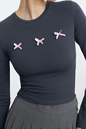 Stil Kadın Fiyonk Detaylı Kısa Vücuda Oturan Bluz Crop Örme Slim Kalıp