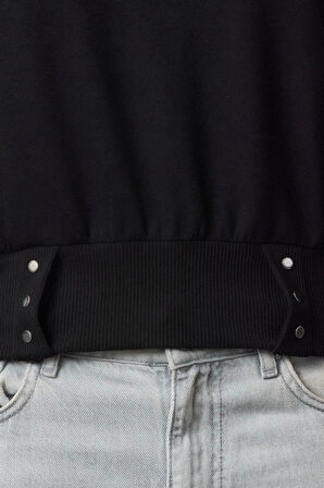 Tarz Bol Bisiklet Yaka Düşük Kol Uzun Çıtçıtlı Rahat Kalıp Crop Kalın Örme Sweatshirt