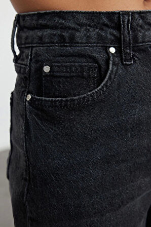 Stil Kadın Moda Denim Kot Pantolon Uzun Boru Paça Normal Bel Slim Mom Jeans