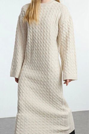 Moda Stil Oversize Bisiklet Yaka Maxi Boy Tesettür Saç Örgülü Triko Elbise