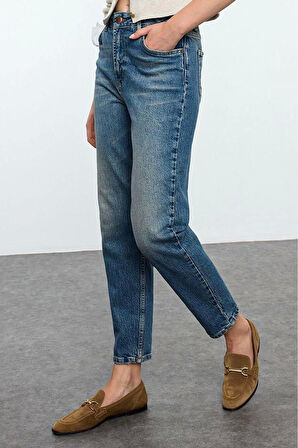 Stil Kadın Moda Denim Kot Pantolon Uzun Boru Paça Mavi Soluk Vintage Yüksek Bel Slim Mom Jeans