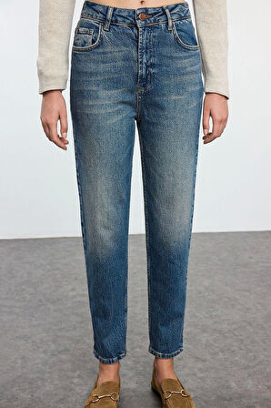 Stil Kadın Moda Denim Kot Pantolon Uzun Boru Paça Mavi Soluk Vintage Yüksek Bel Slim Mom Jeans
