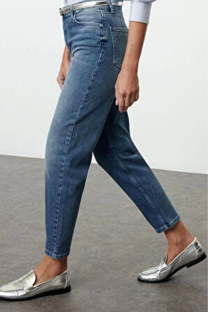 Stil Kadın Moda Denim Kot Pantolon Uzun Boru Paça Mavi Yüksek Bel Slim Mom Jeans