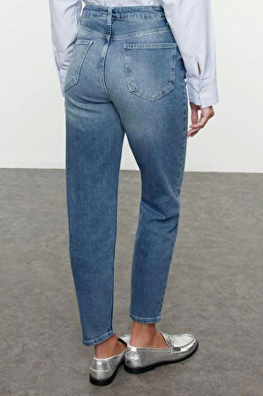 Stil Kadın Moda Denim Kot Pantolon Uzun Boru Paça Mavi Yüksek Bel Slim Mom Jeans