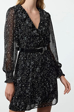 Moda Stil Regular Kruvaze Mini Boy A Kesim Geometrik Desenli Fırfırlı Şifon Dokuma Elbise