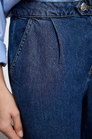 Stil Kadın Moda Denim Kot Pantolon Regular Boru Paça Düğme Detaylı Yüksek Bel Mom Jeans
