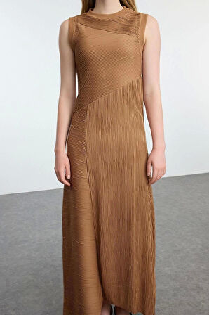 Moda Stil Regular Bisiklet Yaka Midi Boy Tesettür Örme İçlik Astar Elbise