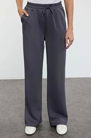 Tarz Kadın Modern Moda Normal Bel Boru Paça V Yaka Cep Detaylı Dik Yaka Örme Alt-Üst Takım