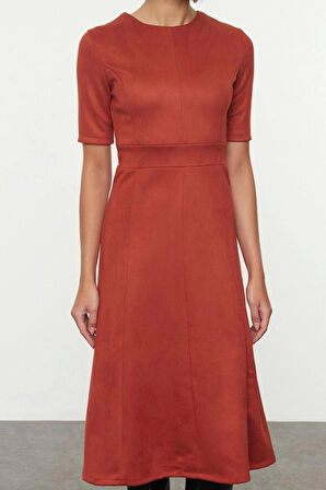 Moda Regular Midi Boy Düz Dikiş Detaylı Truvakar Kol Skater Belden Açılan Örme Süet Elbise