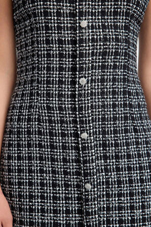 Moda Stil Fitted Kare Yaka Mini Boy Taş Akseasuarlı Simli Tüvit Dokuma Kısa Elbise