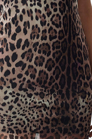 Moda Stil Fitted V Yaka Midi Boy Vücuda Oturan Leopar Desenli Tül Dokuma Elbise