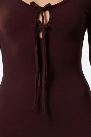 Moda Stil Fitted U Yaka Maxi Boy Vücuda Oturan Göğüsten Bağlama Detaylı Örme Uzun Elbise