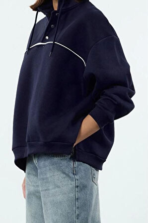 Bol Dik Yaka Düşük Kol Uzun Çıtçıtlı Kalıp Çıtçıtlı Biyeli Kalın İçi Polarlı Örme Sweatshirt