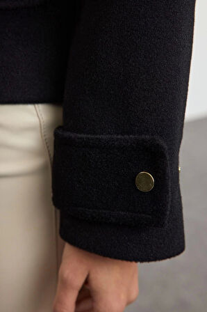 Tasarım Düz Astarlı Yaka Standart Oversize Gömlek Kadın Oversize Kaşe İnce Ceket Mont