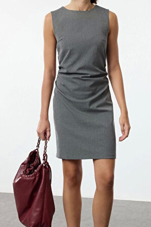 Moda Stil Slim Bisiklet Yaka Mini Boy Düz Vücudu Saran Drape Detaylı Dokuma Elbise