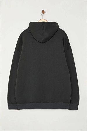 Büyük Beden Bol Kapüşonlu Standart Kol Geniş Kesim İçi Polar Sıcak Tutan Nakışlı Sweatshirt