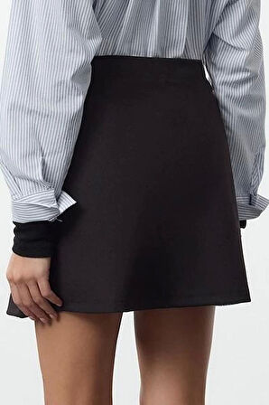 Modern Tarz Astarsız Örme Mini Boy Düşük Bel Kuşgözü ve Kemer Detaylı Mini Kalem Etek
