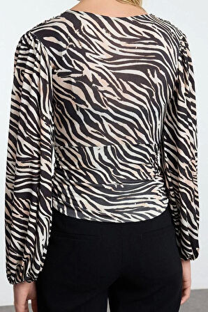 Stil Kadın Animal Baskı Yeşili Büzgü Drape Detaylı Kollu Esnek Bluz Regular Slim Kalıp Balon Kol