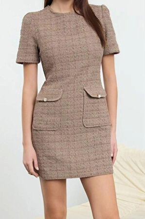 Moda Stil Regular Bisiklet Yaka Mini Boy A Kesim Cep Detaylı Dokuma Elbise