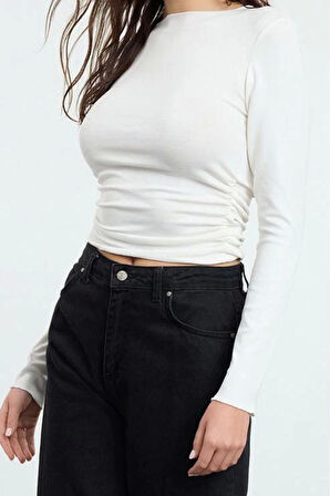 Stil Kadın Fitted Vücuda Oturan Büzgü Drape Detaylı Esnek Bluz Crop Örme Slim Kalıp Düşük Kol