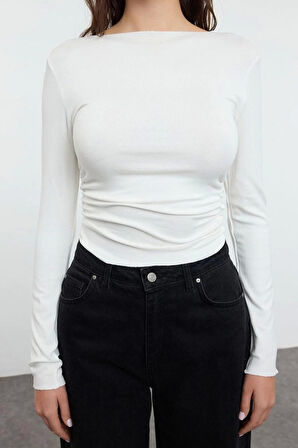 Stil Kadın Fitted Vücuda Oturan Büzgü Drape Detaylı Esnek Bluz Crop Örme Slim Kalıp Düşük Kol