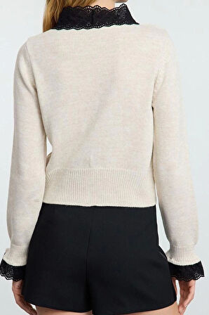 Stil Modern Kadın Crop Standart Kol Bisiklet Yaka Garni Detaylı Renk Bloklu Triko Hırka