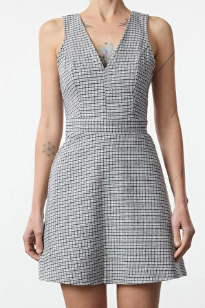 Moda Stil Regular V Yaka Mini Boy Ekose Kareli Dokuma Elbise