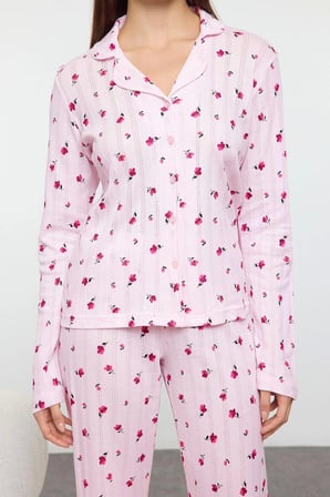 Tarz Rahat Uzun Kollu Boru Paça %100 Pamuklu Çiçekli Ajurlu Delikli Fitilli Örme Pijama Takımı