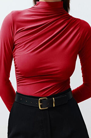 Stil Kadın Büzgülü Kare Yaka Vücuda Oturan Esnek Bluz Crop Örme Slim Kalıp