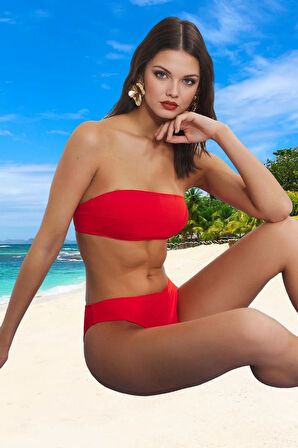 Tasarım Bikini Takımı Yüksek Konfor Hızlı Kuruyan Şık Detaylı Plaj Ve Havuz İçin