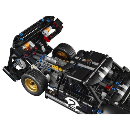 42223 Technic 1966 Ford GT40 MKII 793 parça +18 yaş