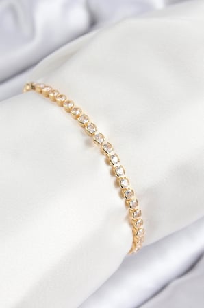 Mey İthalat Pirinç Zirkon Taşlı Sıralı Model Gold Renk Asansörlü Kadın Bileklik